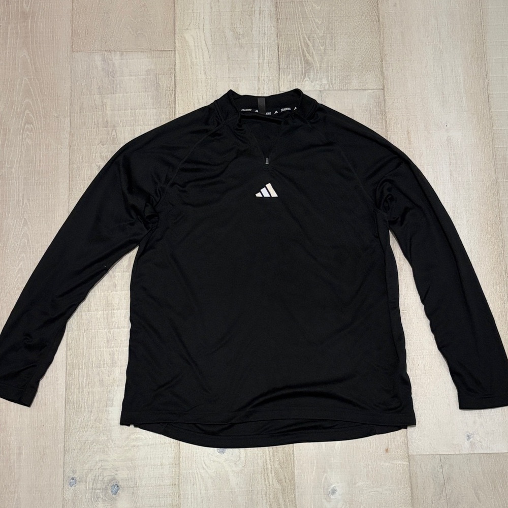 ADIDAS GYM HEAT QUARTER-ZIP LONG
SLEEVE TEE
Men's Performance